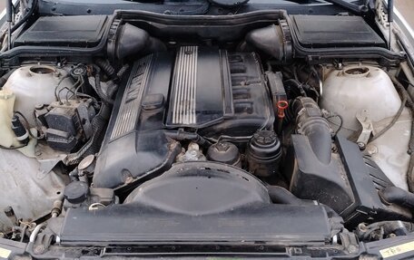 BMW 5 серия, 2002 год, 910 000 рублей, 4 фотография