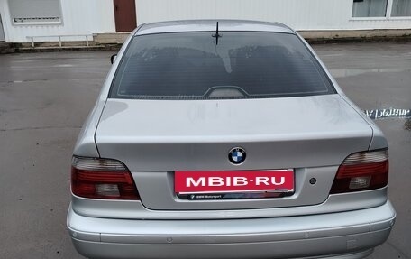BMW 5 серия, 2002 год, 910 000 рублей, 12 фотография