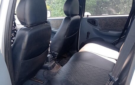 Chevrolet Niva I рестайлинг, 2003 год, 250 000 рублей, 5 фотография