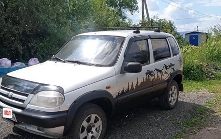 Chevrolet Niva I рестайлинг, 2003 год, 250 000 рублей, 2 фотография