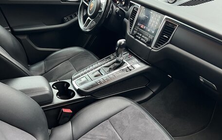 Porsche Macan I рестайлинг, 2017 год, 3 750 000 рублей, 6 фотография