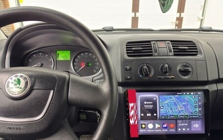 Skoda Fabia II, 2011 год, 690 000 рублей, 8 фотография