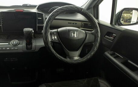 Honda Freed I, 2010 год, 1 219 000 рублей, 15 фотография