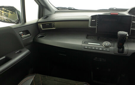 Honda Freed I, 2010 год, 1 219 000 рублей, 13 фотография