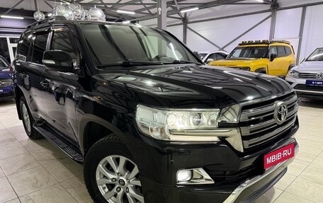 Toyota Land Cruiser 200, 2016 год, 5 500 000 рублей, 1 фотография