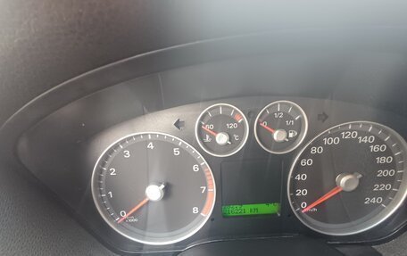 Ford Focus II рестайлинг, 2006 год, 380 000 рублей, 2 фотография