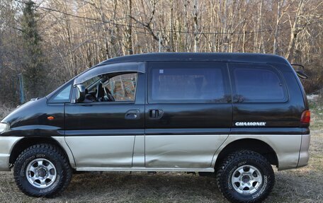 Mitsubishi Delica IV, 1999 год, 700 000 рублей, 2 фотография