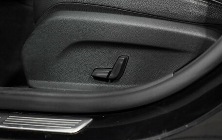 Mercedes-Benz C-Класс, 2018 год, 2 197 900 рублей, 10 фотография