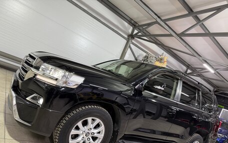 Toyota Land Cruiser 200, 2016 год, 5 500 000 рублей, 15 фотография