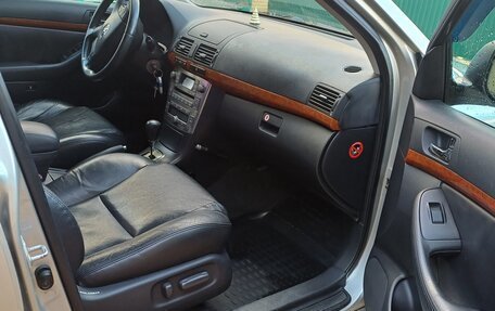 Toyota Avensis III рестайлинг, 2008 год, 1 050 000 рублей, 12 фотография