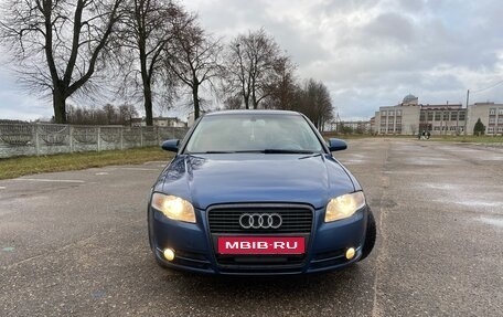 Audi A4, 2004 год, 575 000 рублей, 1 фотография