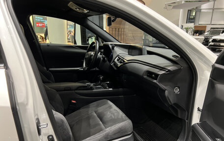 Lexus UX I, 2021 год, 3 371 000 рублей, 15 фотография