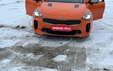 KIA Stinger I, 2019 год, 2 800 000 рублей, 2 фотография