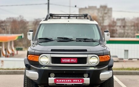 Toyota FJ Cruiser, 2010 год, 3 100 000 рублей, 2 фотография