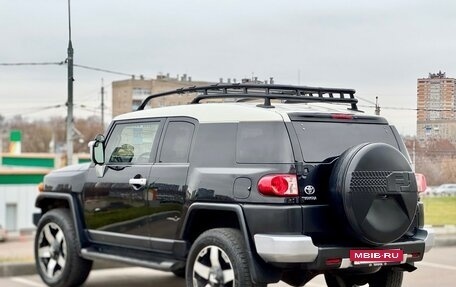 Toyota FJ Cruiser, 2010 год, 3 100 000 рублей, 4 фотография