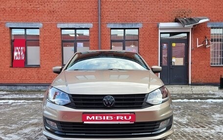 Volkswagen Polo VI (EU Market), 2018 год, 1 380 000 рублей, 2 фотография