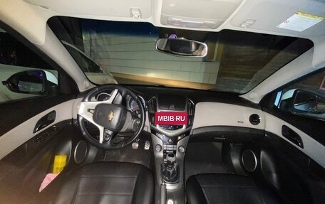 Chevrolet Cruze II, 2013 год, 780 000 рублей, 8 фотография