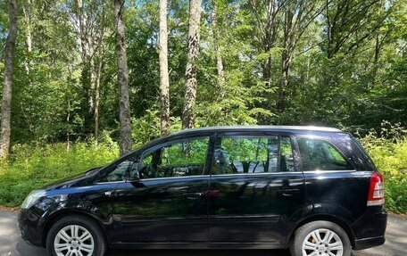 Opel Zafira B, 2008 год, 640 000 рублей, 10 фотография