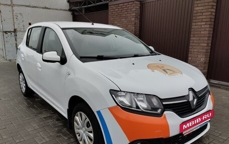 Renault Sandero II рестайлинг, 2017 год, 710 000 рублей, 2 фотография