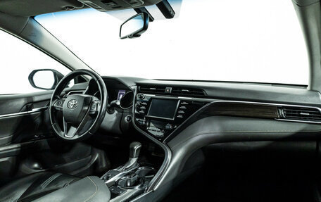 Toyota Camry, 2021 год, 2 499 898 рублей, 9 фотография