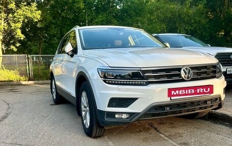 Volkswagen Tiguan II, 2018 год, 2 070 000 рублей, 7 фотография