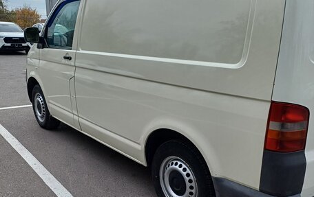 Volkswagen Transporter T5 рестайлинг, 2008 год, 940 000 рублей, 3 фотография