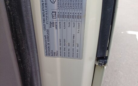 Volkswagen Transporter T5 рестайлинг, 2008 год, 940 000 рублей, 6 фотография