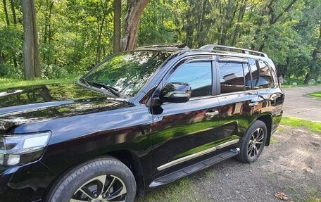 Toyota Land Cruiser 200, 2020 год, 9 300 000 рублей, 2 фотография