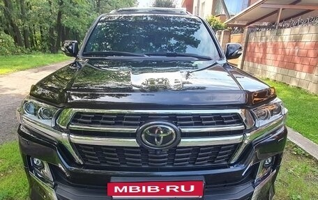 Toyota Land Cruiser 200, 2020 год, 9 300 000 рублей, 5 фотография