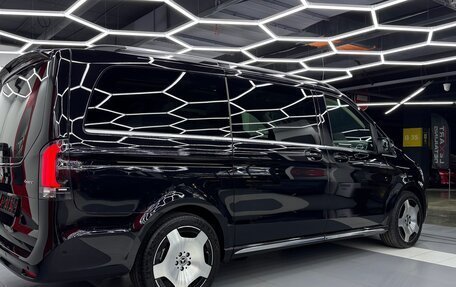 Mercedes-Benz V-Класс, 2025 год, 12 750 000 рублей, 2 фотография