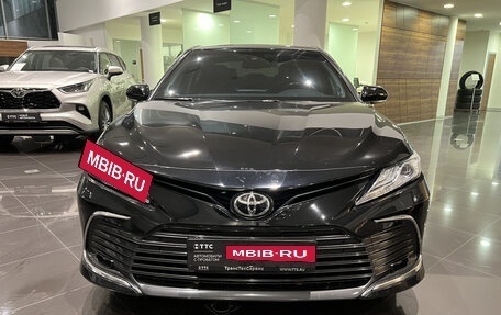 Toyota Camry, 2021 год, 3 150 000 рублей, 2 фотография