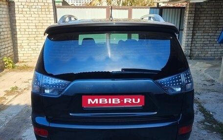 Mitsubishi Outlander III рестайлинг 3, 2007 год, 1 450 000 рублей, 4 фотография