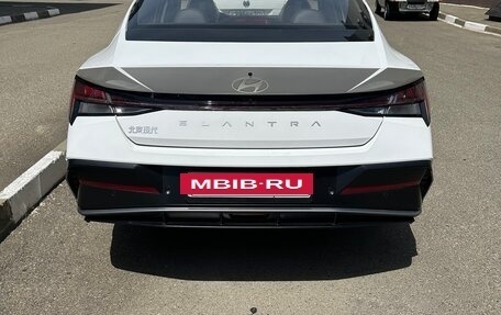 Hyundai Elantra, 2024 год, 2 400 000 рублей, 5 фотография