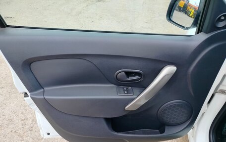 Renault Logan II, 2020 год, 772 000 рублей, 9 фотография