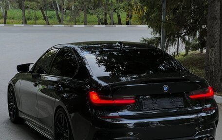 BMW 3 серия, 2019 год, 3 150 000 рублей, 14 фотография