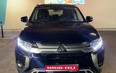 Mitsubishi Outlander III рестайлинг 3, 2019 год, 2 500 000 рублей, 1 фотография