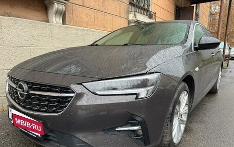 Opel Insignia II рестайлинг, 2020 год, 1 890 000 рублей, 2 фотография