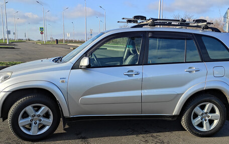 Toyota RAV4, 2005 год, 920 000 рублей, 3 фотография