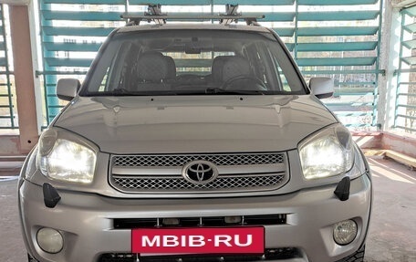 Toyota RAV4, 2005 год, 920 000 рублей, 6 фотография