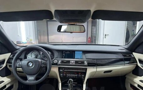 BMW 7 серия, 2011 год, 1 400 000 рублей, 16 фотография