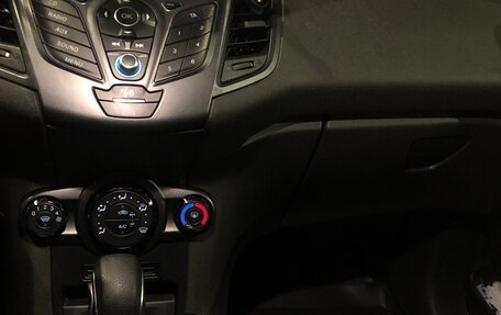 Ford Fiesta, 2016 год, 950 000 рублей, 8 фотография