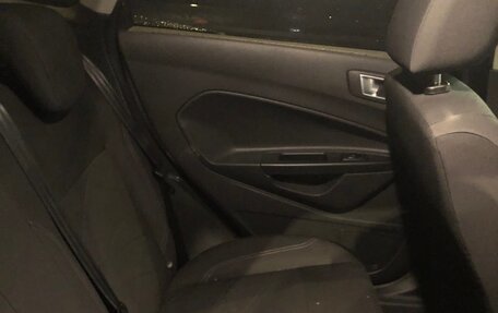 Ford Fiesta, 2016 год, 950 000 рублей, 10 фотография