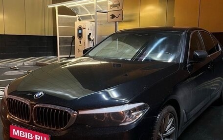 BMW 5 серия, 2020 год, 3 200 000 рублей, 1 фотография