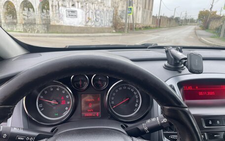 Opel Astra J, 2011 год, 900 000 рублей, 9 фотография