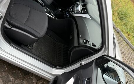 Hyundai Solaris II рестайлинг, 2016 год, 950 000 рублей, 7 фотография