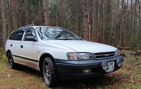 Toyota Caldina, 2001 год, 620 000 рублей, 2 фотография