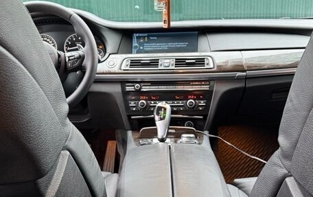 BMW 7 серия, 2009 год, 1 100 000 рублей, 11 фотография