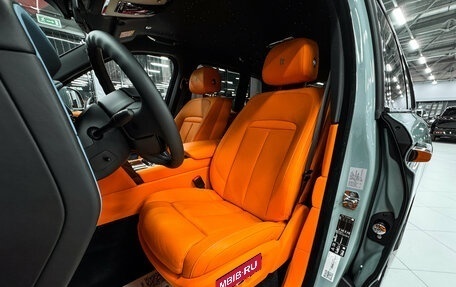 Rolls-Royce Cullinan, 2023 год, 45 000 000 рублей, 20 фотография