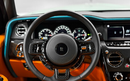 Rolls-Royce Cullinan, 2023 год, 45 000 000 рублей, 37 фотография