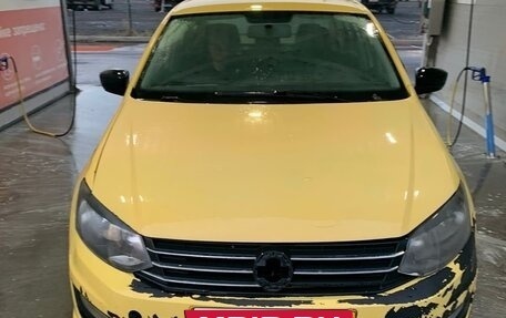 Volkswagen Polo VI (EU Market), 2015 год, 450 000 рублей, 3 фотография